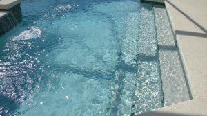 pulizia_manuale_piscina